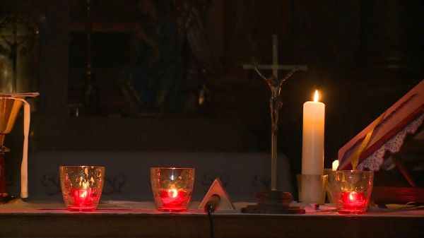 Rorate a csornai premontrei templomban