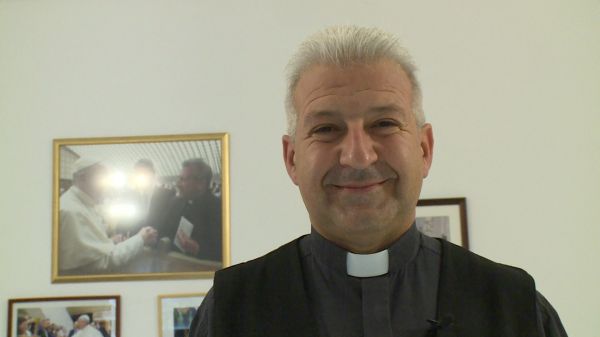 Imapercek Henczel Szabolcs plébánossal