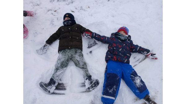 Téli madáretetés a beledi óvodában