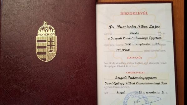Vasdiplomát kapott dr.Ruzsicska Tibor szülész-nőgyógyász főorvos